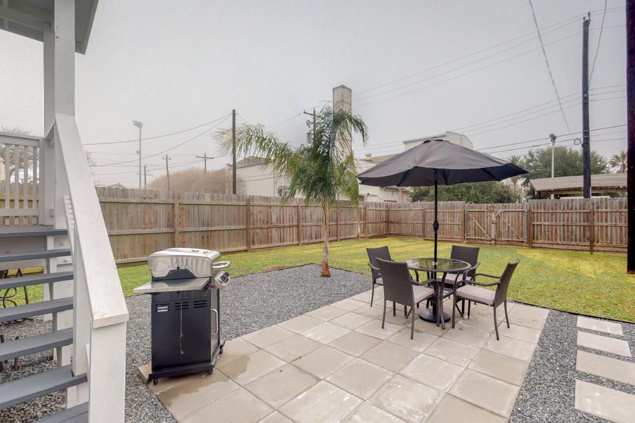 The Breezy Bungalow Galveston Exterior foto